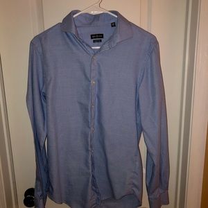 Men’s Small 14-14 1/2- 32/33 Van Heusen slim comfort fit dress shirt
